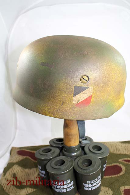 M38 Luftwaffe Fallschirmjäger Stahlhelm 3 Farb-Tarnanstrich Normandie